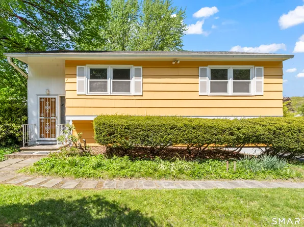 10 Brookwood Drive, Bethel, CT 06801