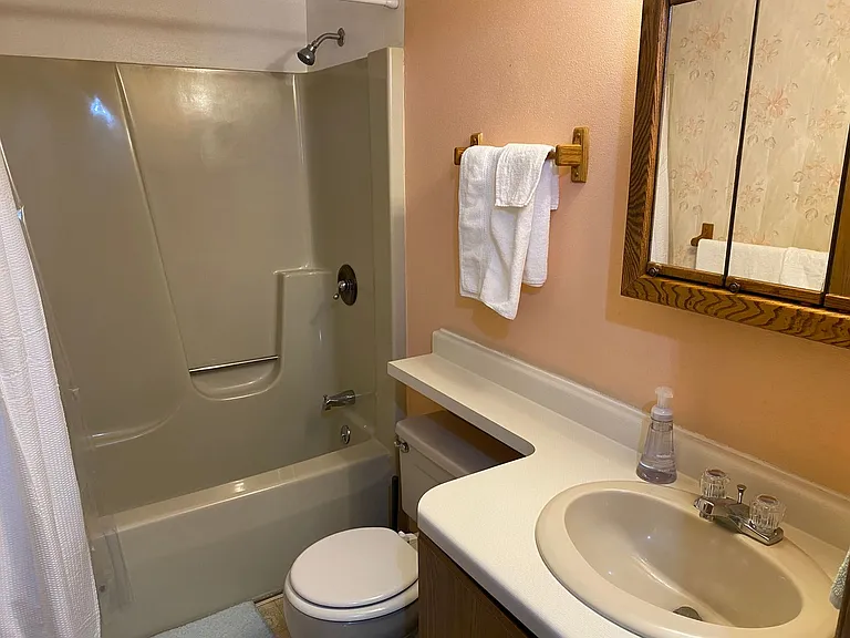 307 S Vine Ave — Photo 19