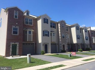 229 Merriweather Dr, Chambersburg, PA 17201