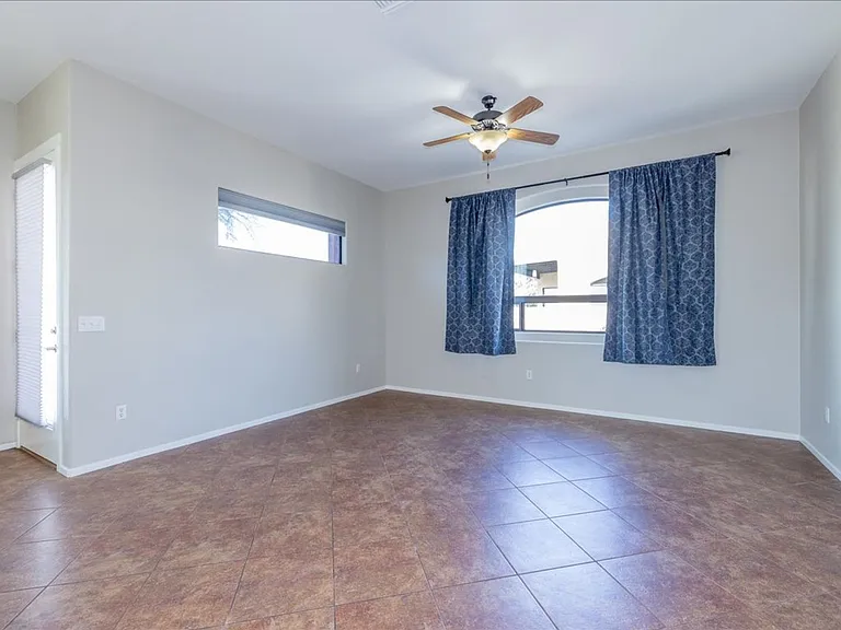 8721 E Perry Park Cir — Photo 14