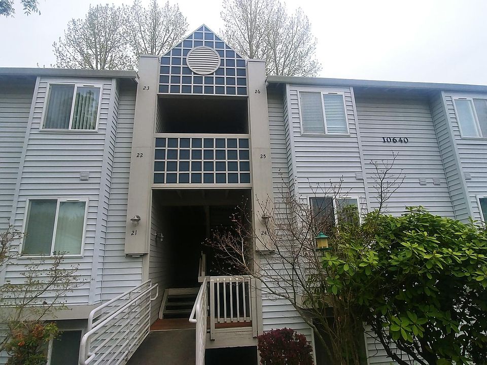 2nd image of 10640 SW Davies Rd Unit 25
