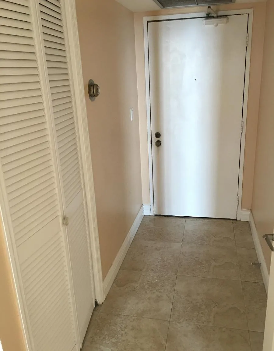 2 bed, 1100 sqft, $3,500 — Photo 2