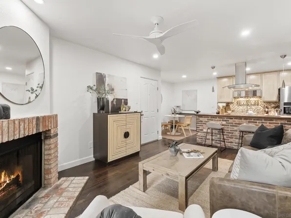 1810 S El Camino Real S #202, Encinitas, CA 92024