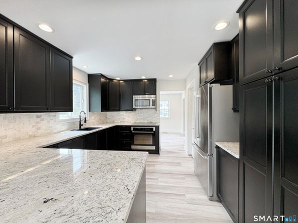10 Harvann Rd