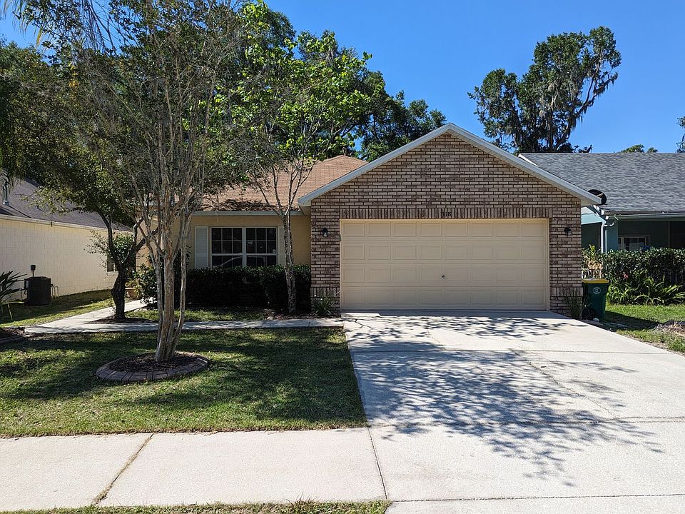 1st image of 318 Heritage Estates Ln