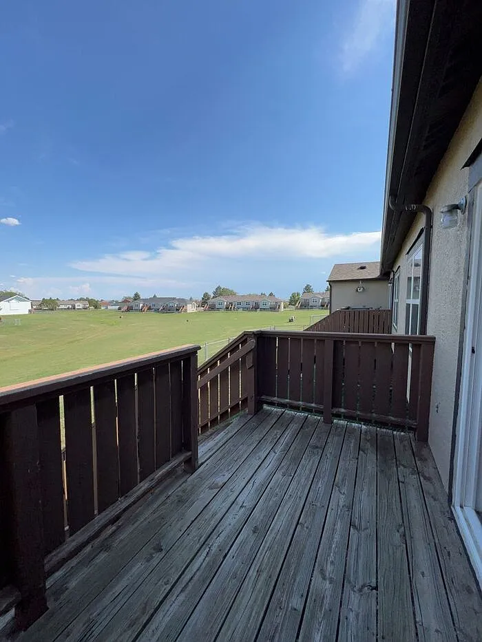 2 bed, 1.5 bath, 1066 sqft, $1,494 — Photo 4