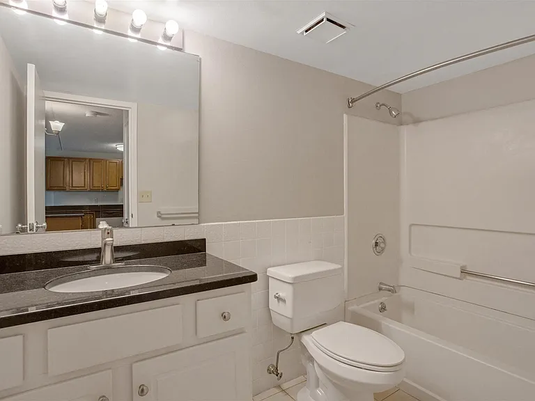 Andover Place Apartment Homes — Photo 20