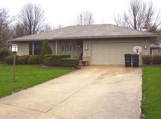4755 Briar Ln, Brunswick, OH 44212