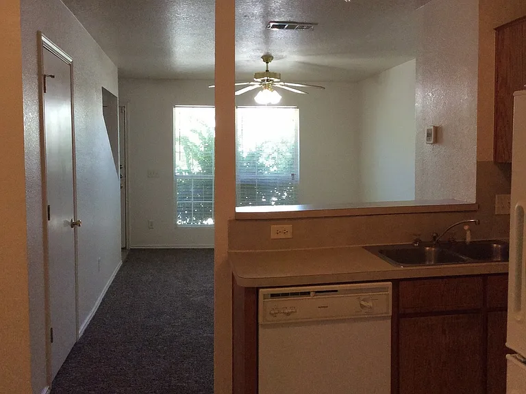 4002 Madison Dr #C — Photo 7