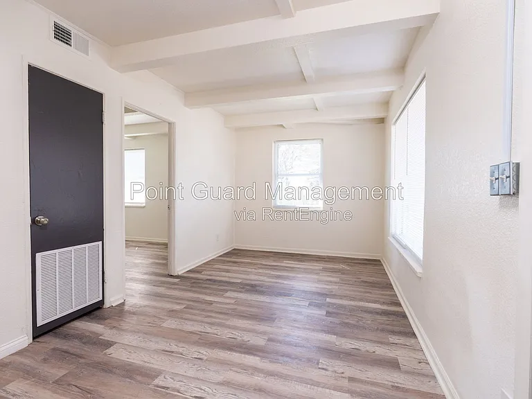 1341 W Dora St #1341 — Photo 1