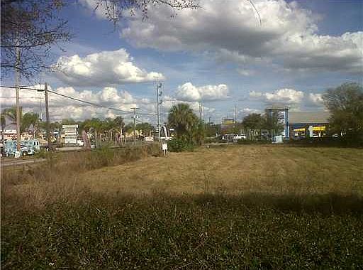 2nd image of 7729 Palm River Rd