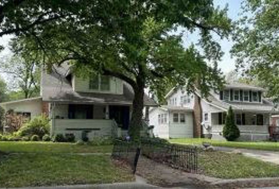 1st image of 1401 SW Macvicar Ave