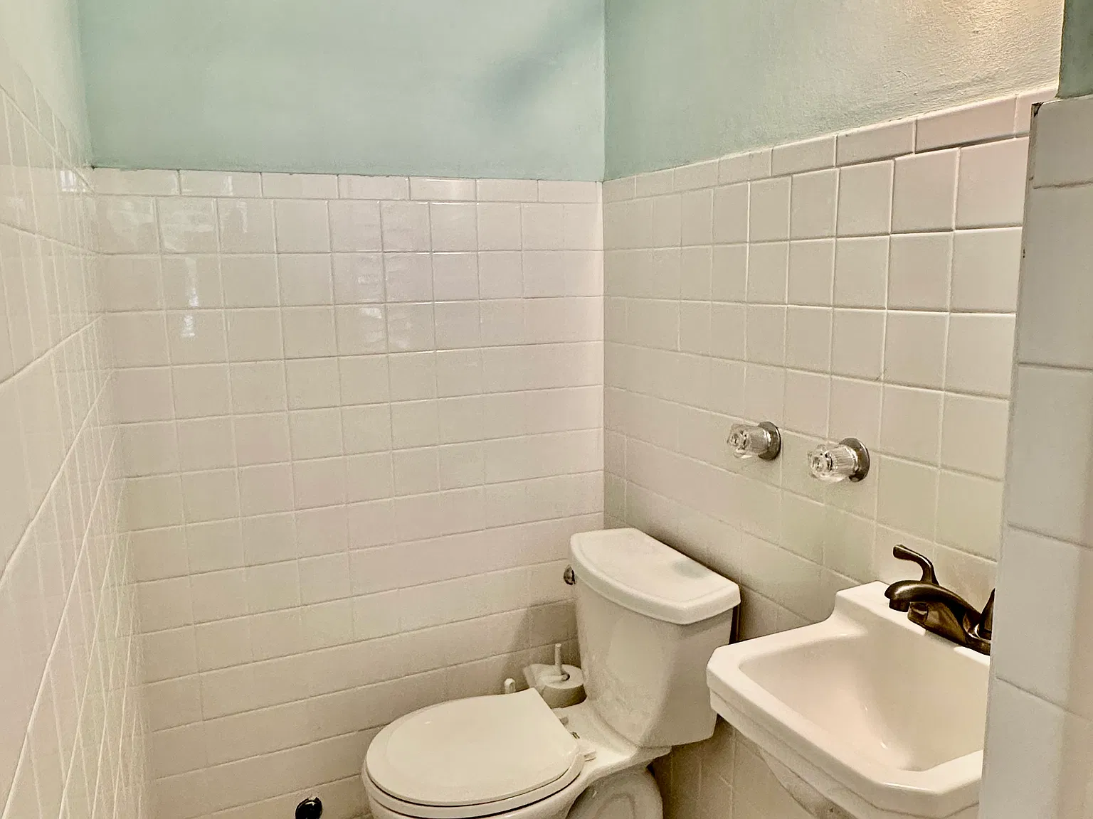 3 bed, 2.5 bath, 1222 sqft, $2,500 — Photo 4