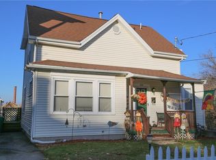 348 Paradis Ave, Woonsocket, RI 02895