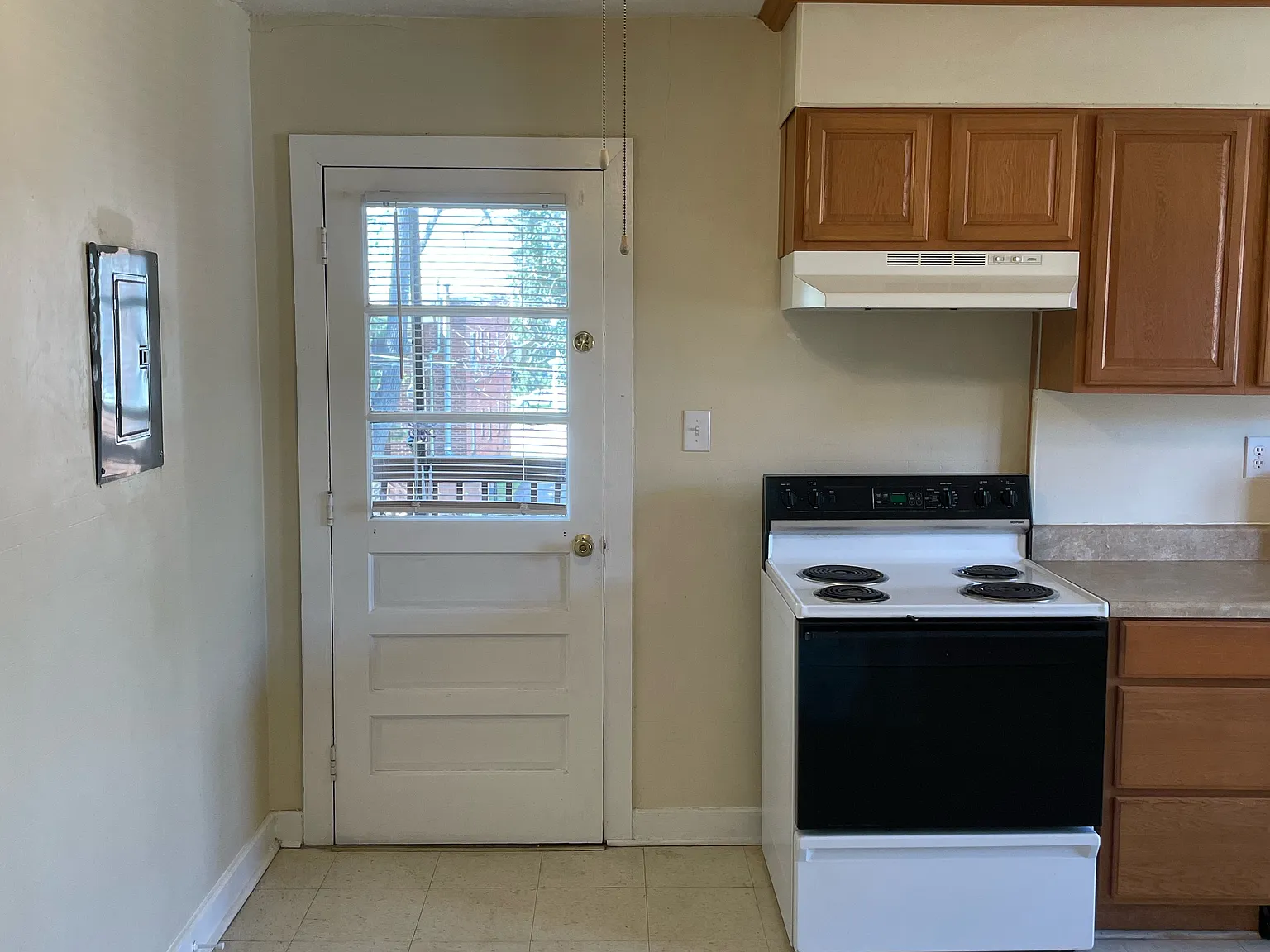 1 bed, 800 sqft, $1,200 — Photo 4