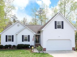 20013 Ivan Rd, South Chesterfield, VA 23803