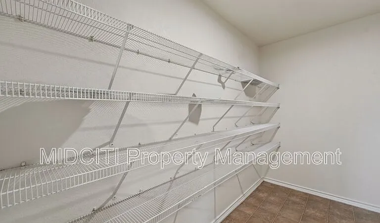 3248 Northwest Blvd — Photo 23