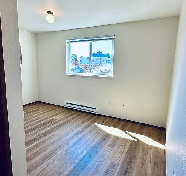The Shannon Apartments — Photo 9