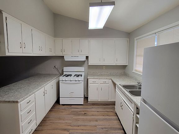 2nd image of 870 Von Blond Dr #A