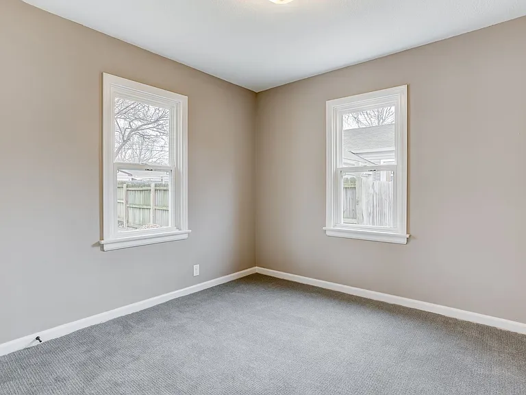 1018 S Vassar Ave — Photo 6
