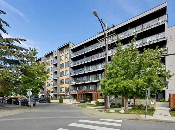 654 Granderson Rd #407, Langford, BC V9B 2R8