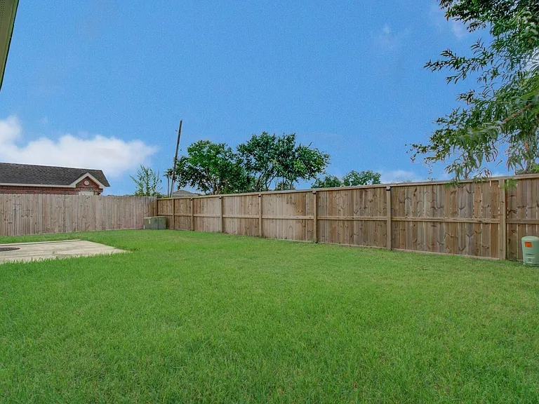 18303 Brenwood Manor Dr — Photo 34
