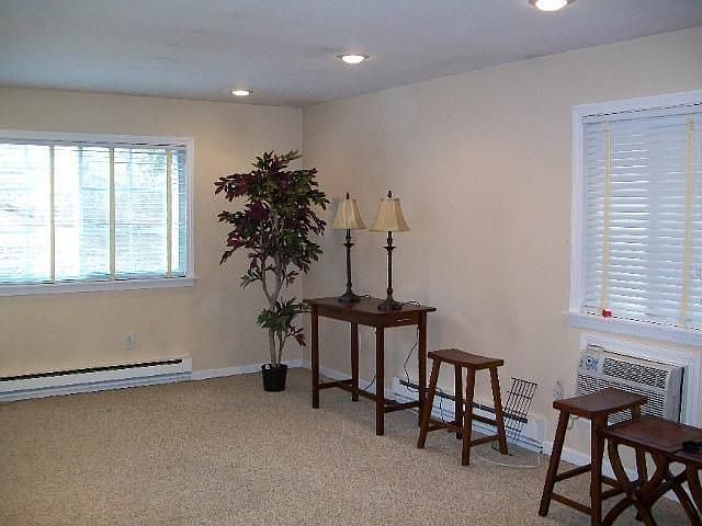1st image of 314 Fox Run Ln