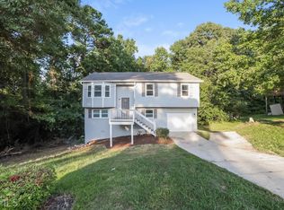 2272 Rolling Rock Dr, Conley, GA 30288