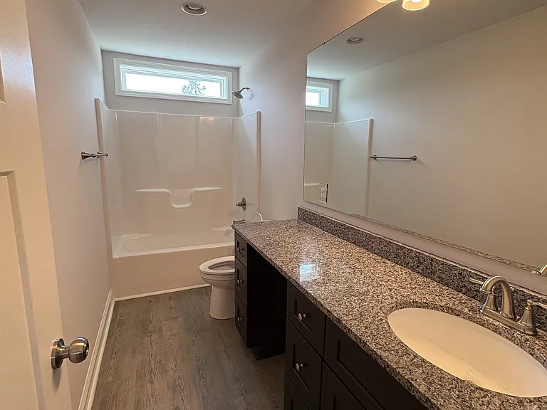 551 Stadium Dr — Photo 20