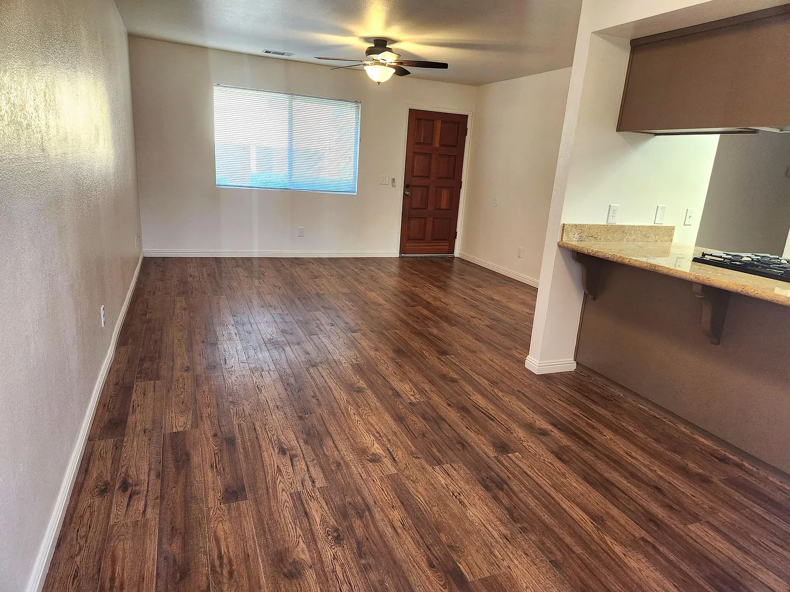 2 bed, 1.5 bath, 950 sqft, $2,250 — Photo 3