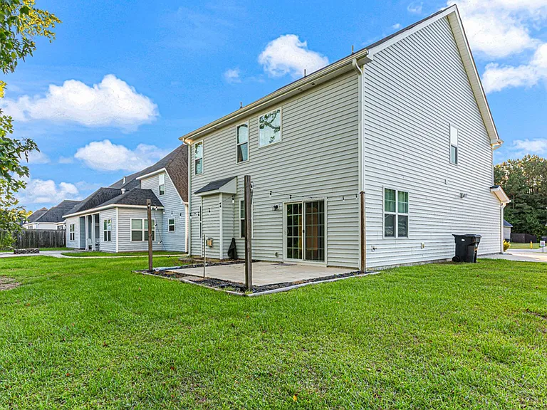 2240 Mannington Dr — Photo 6