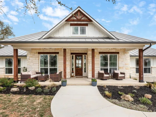 345 Morning Dew Dr, Round Mountain, TX 78663