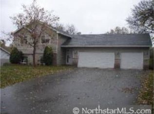 335 98th Ln NW, Coon Rapids, MN 55433