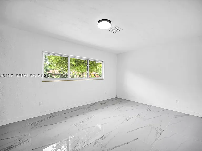 12525 SW 68th Ct — Photo 22