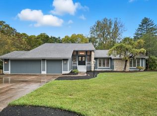 6335 Gem Stone Dr, Liberty Township, OH