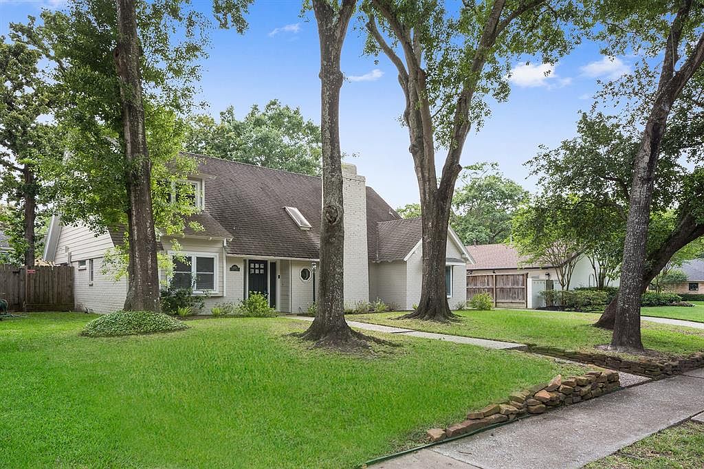 10615 Bayou Glen Rd, Houston, TX 77042 | Zillow