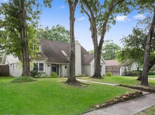 10615 Bayou Glen Rd, Houston, TX 77042