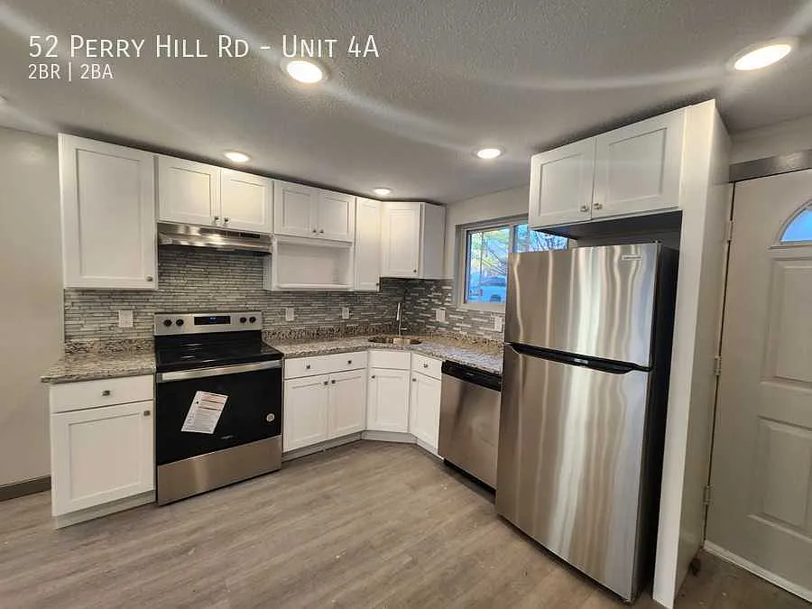 2 bed, 1.5 bath, 1074 sqft, $1,800 — Photo 4