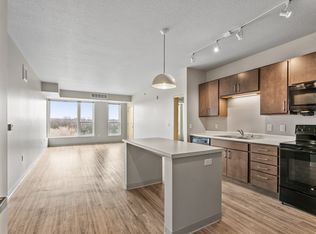 913 13th Ave SE #3, Minneapolis, MN 55414