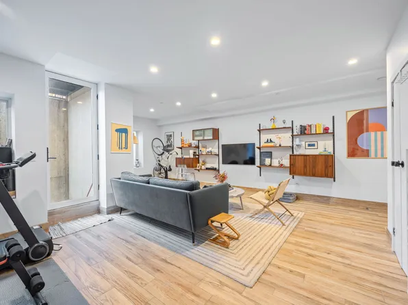 305 Sumpter Street image 11 of 48