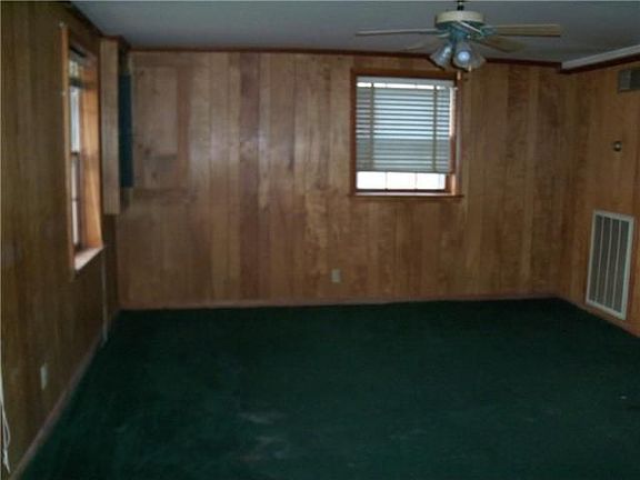 5th image of 512 Glenpark Dr