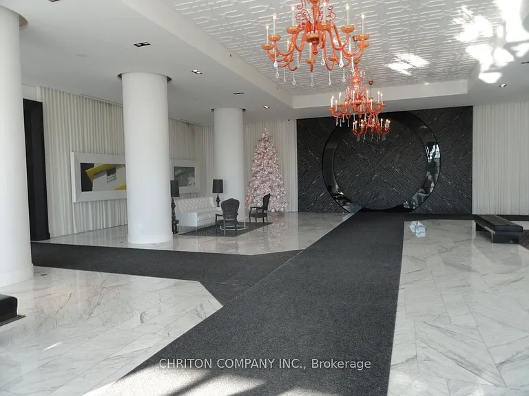 90 Park Lawn Rd #505 — Photo 2
