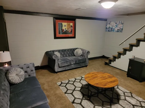 1050 6th Ave #1, Harrisburg, PA 17113