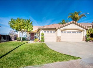 807 Captiva Cir, Corona, CA 92882
