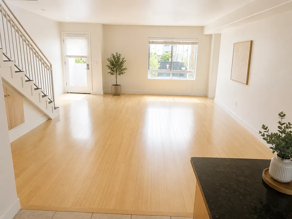 11312 Huston St