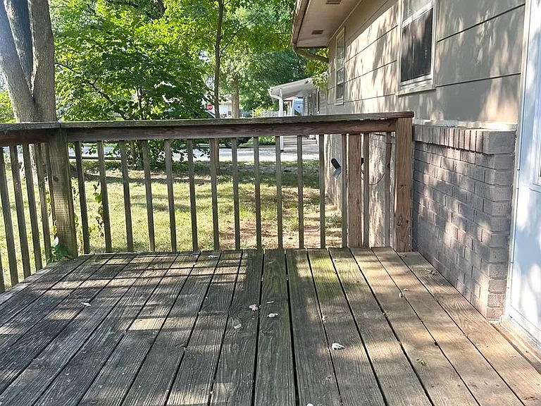 209 S Dale Ave — Photo 4