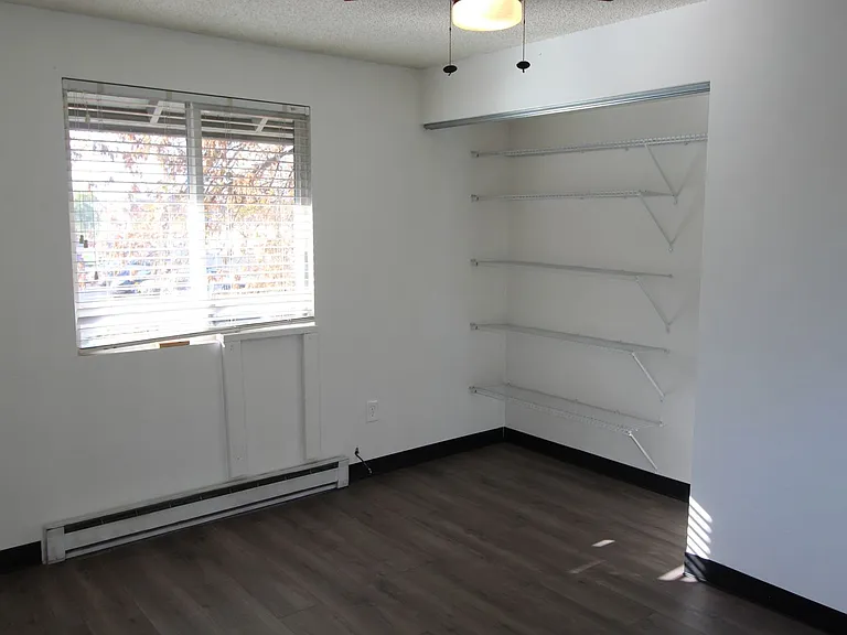 102 E Weile Ave #3 — Photo 12