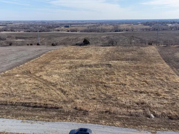 17280 SW 37th St, Martell, NE 68404