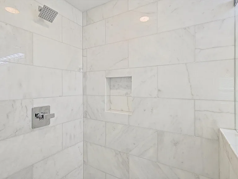 6912 Clemson Dr — Photo 29