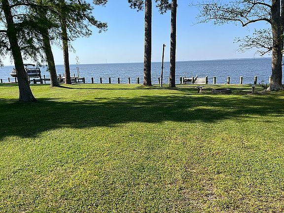 2nd image of 82 Cypress Shores Rd W